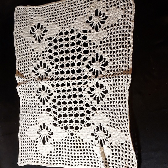 Handmade Vintage Crochet Table Runner Sofa Back Cover - Picture 1 of 6